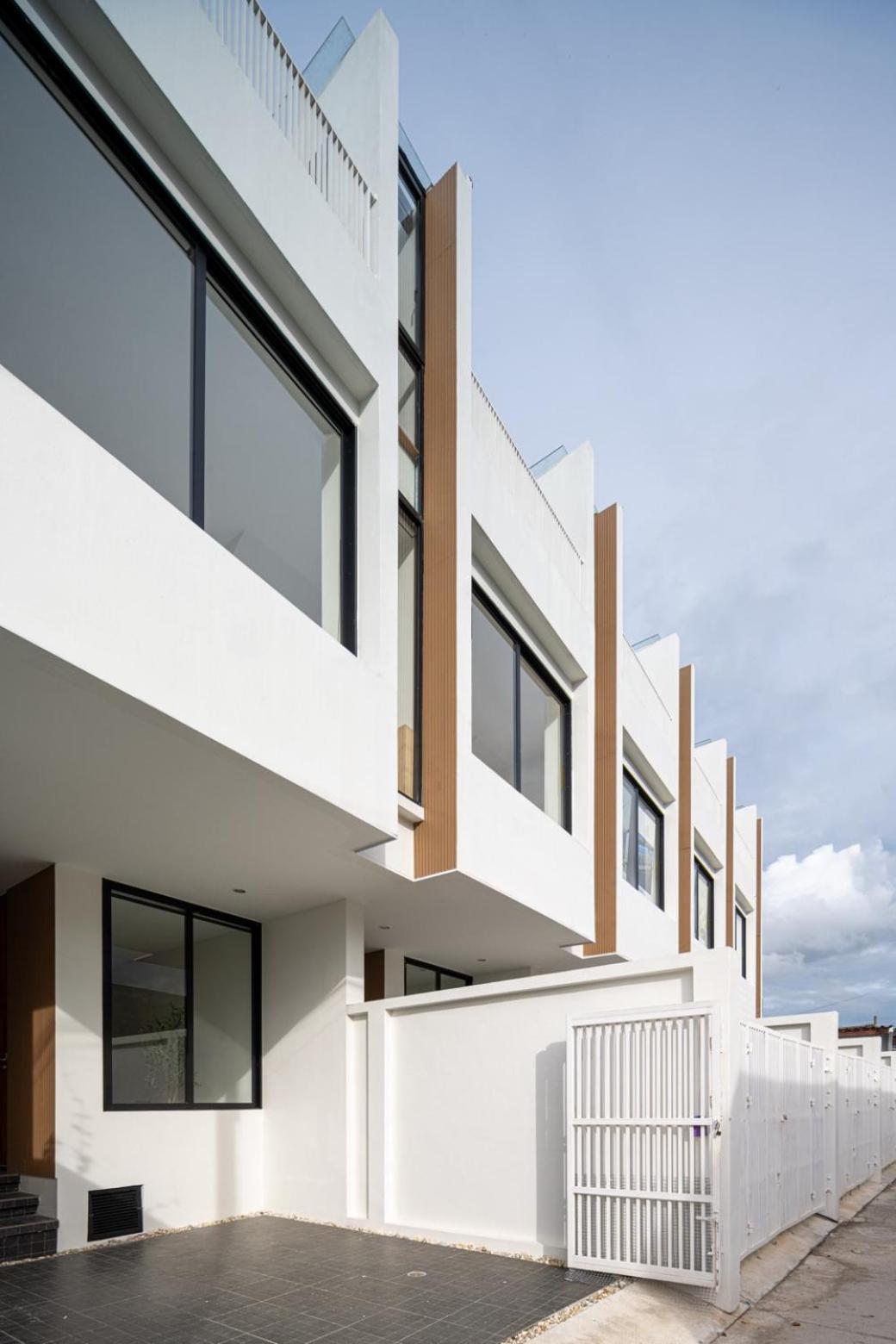 The Rooftop Townhouse In Center Of Pattani Villa Esterno foto